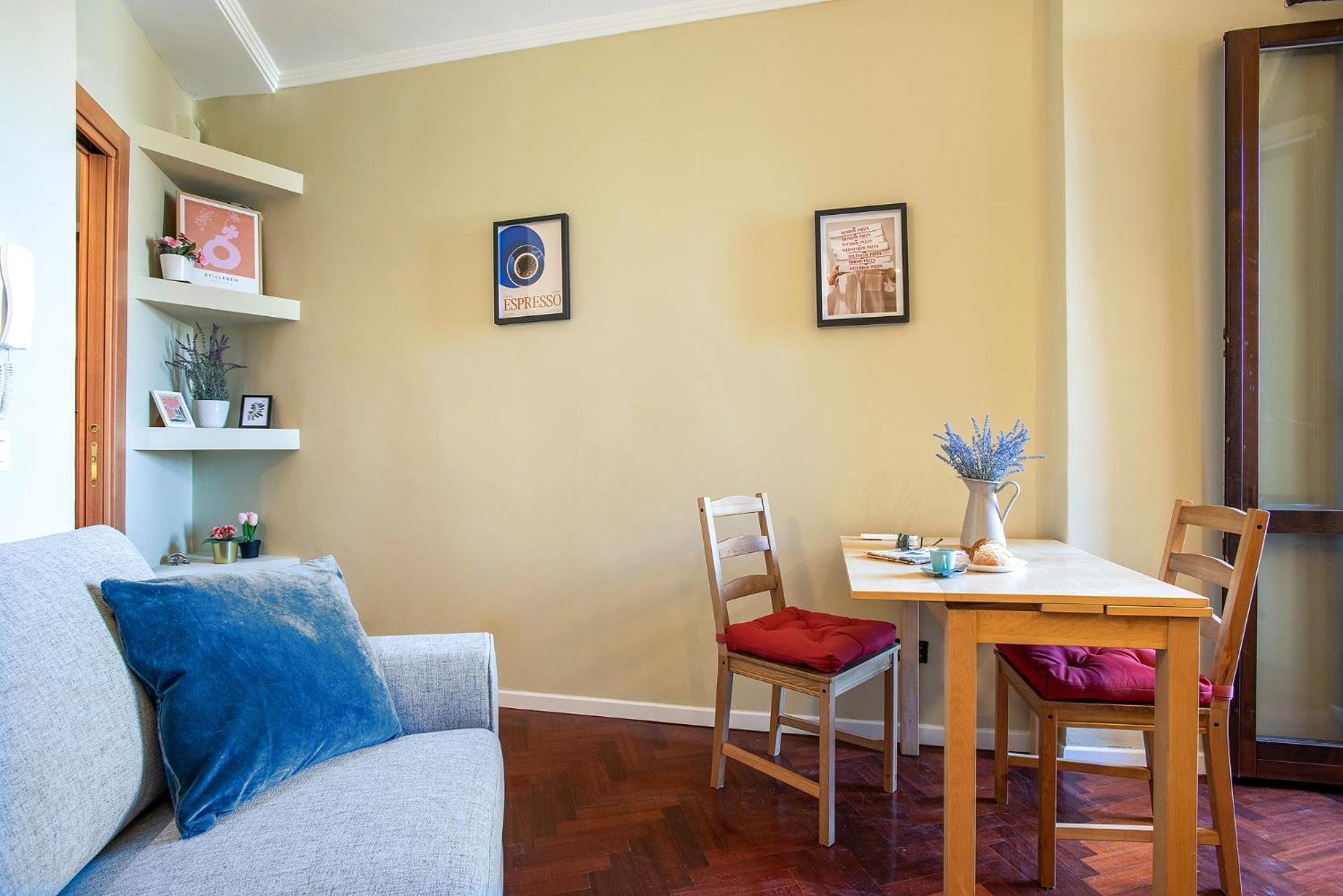 Apartamento Elegant 1bdr Front The Subway Furio Camillo Roma